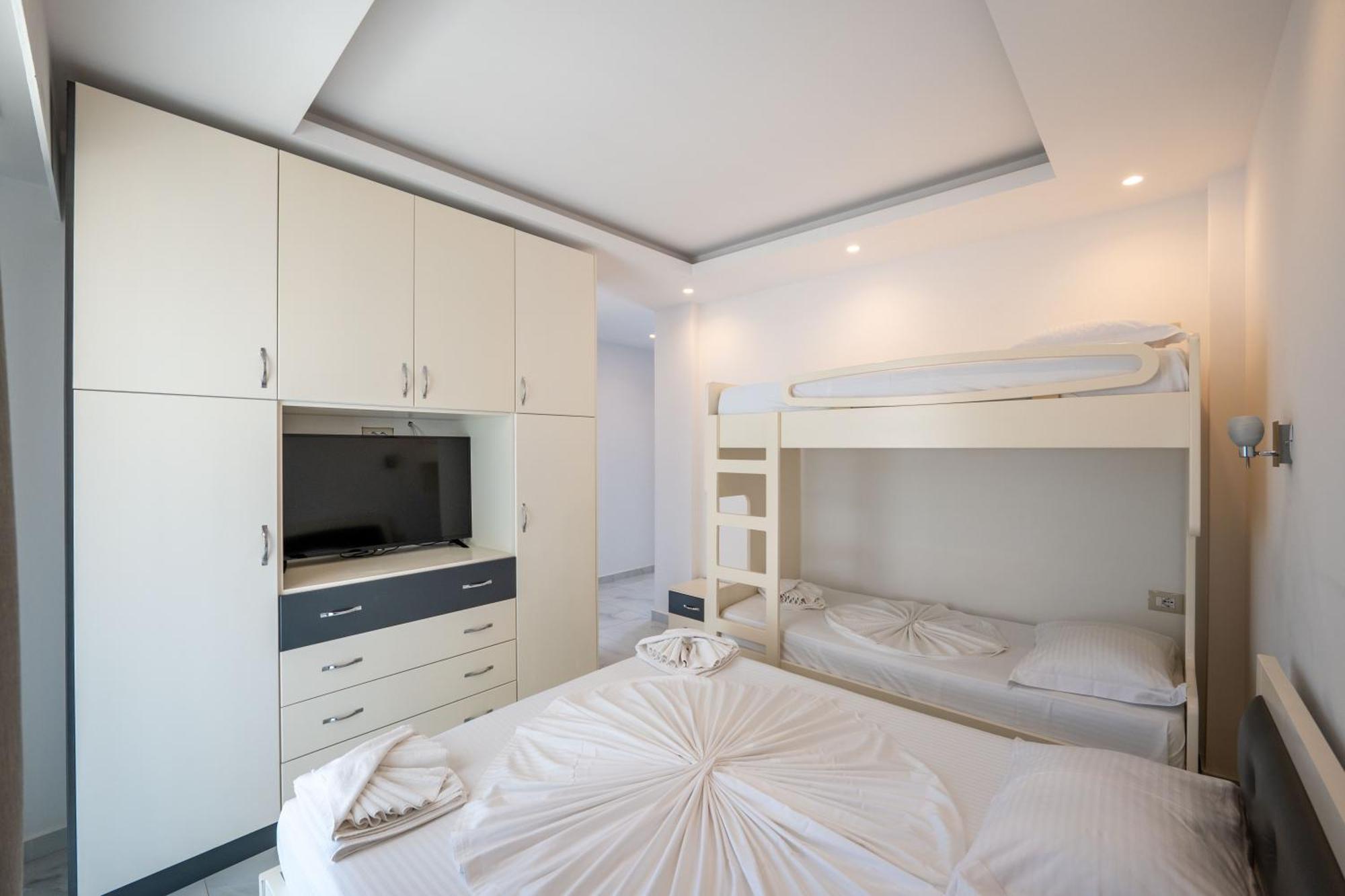 Apartments Mario คซามิล ภายนอก รูปภาพ