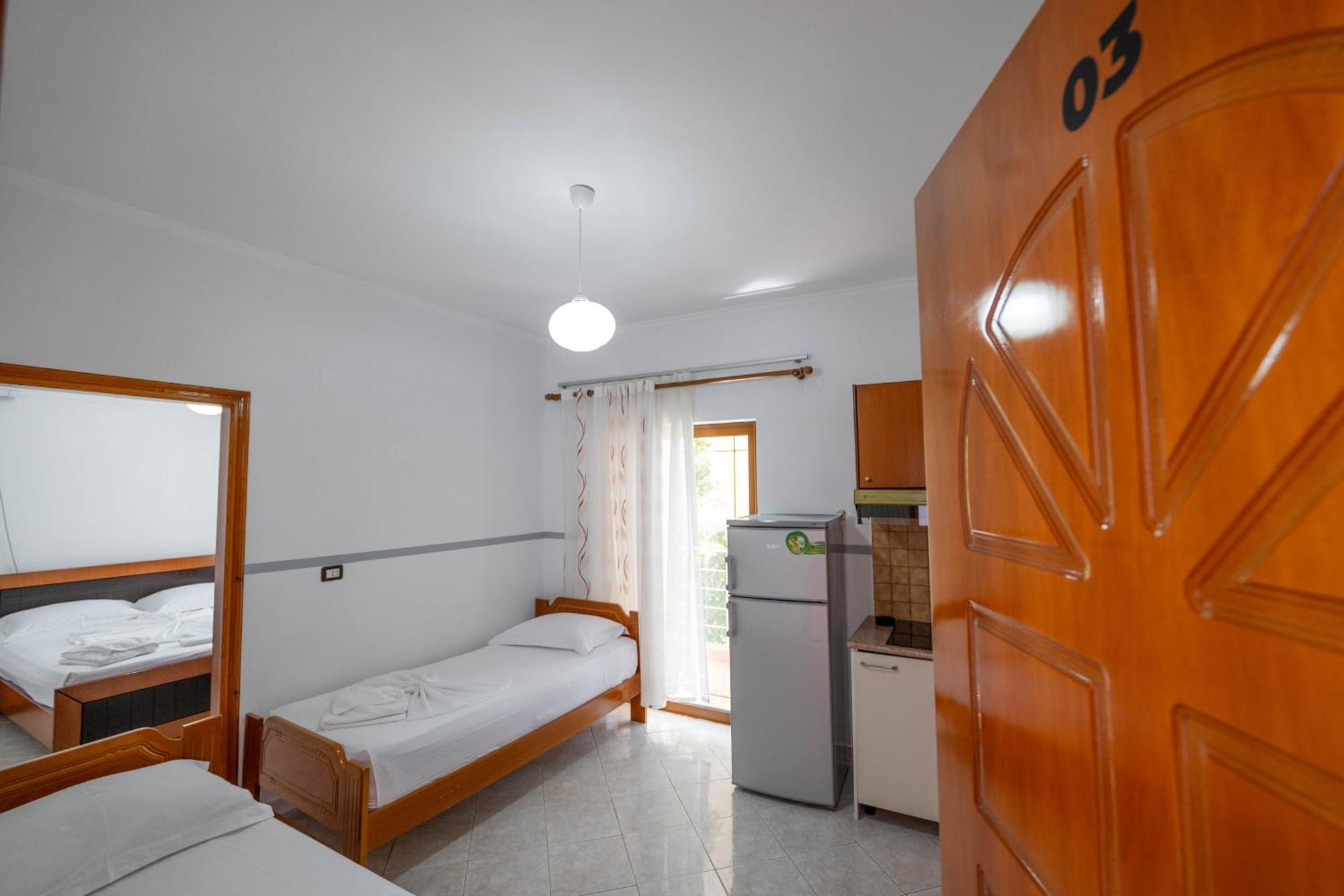 Apartments Mario คซามิล ภายนอก รูปภาพ